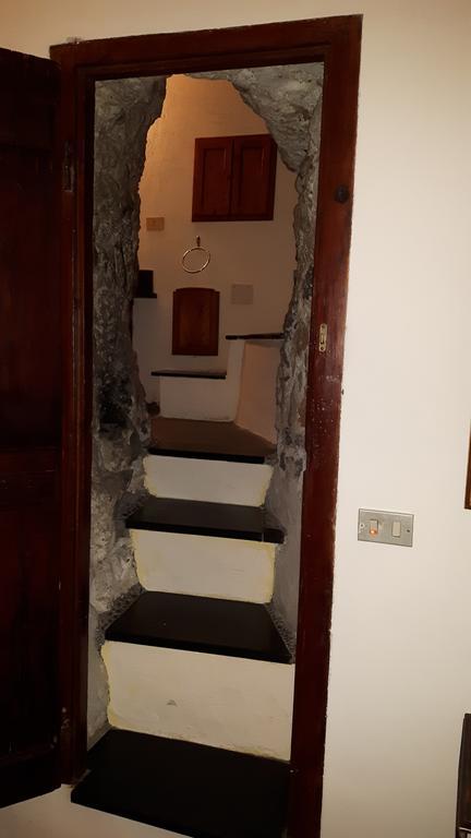 Torre Cepollini Hotel Albenga Ngoại thất bức ảnh